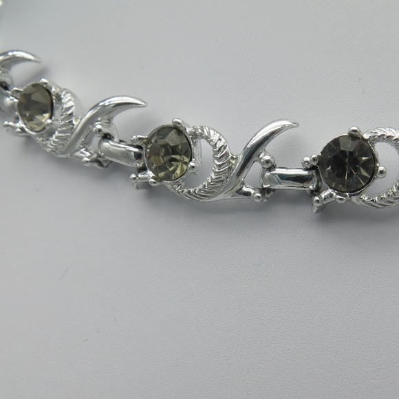 Vintage Sarah Coventry Necklace and Earring Set - Picture 7 of 8